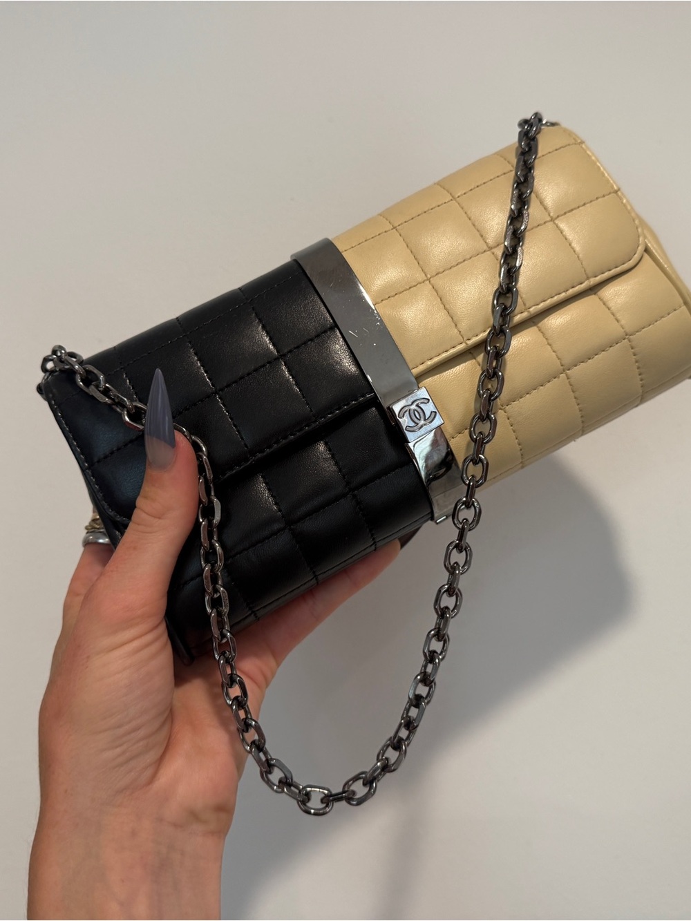 CHANEL Y2K Karl Lagerfeld era 2-Tone Quilted Shoulder bag/clutch - Black & Cream